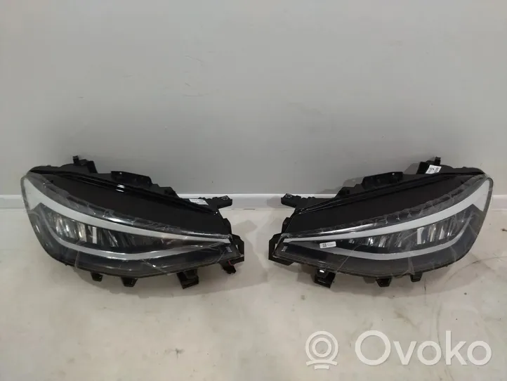 Volkswagen ID.4 Set di fari/fanali 11B941005A