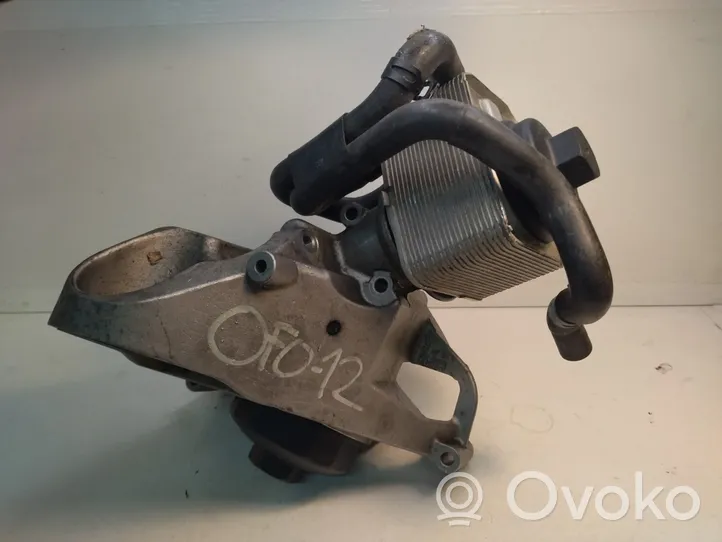 Audi Q7 4M Supporto di montaggio del filtro dell’olio 629102049