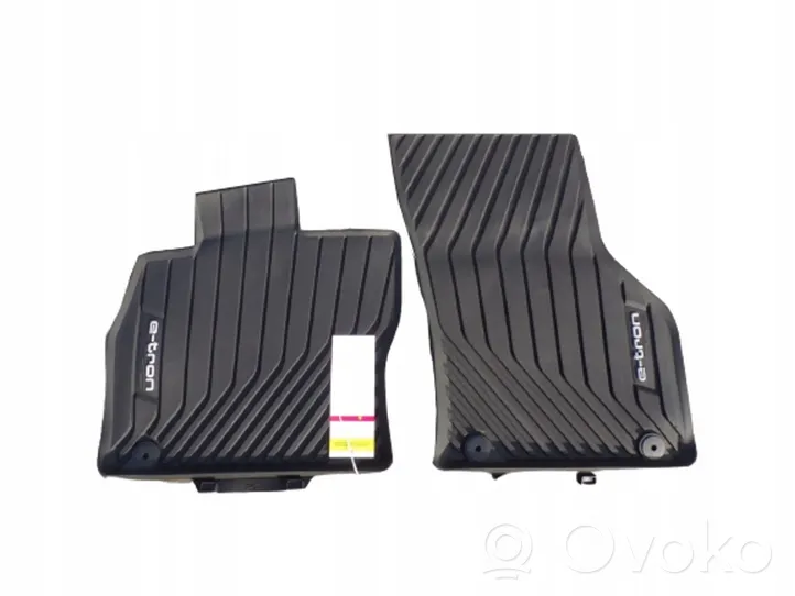 Audi A3 S3 8V Set di tappetini per auto 8V1061221A