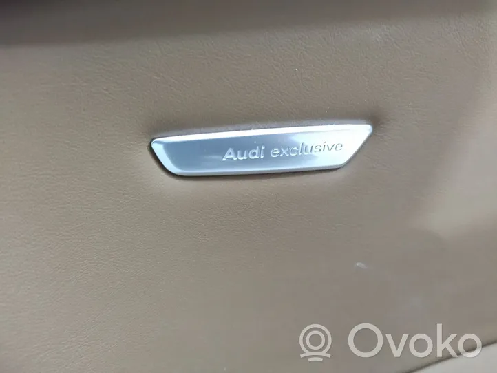 Audi A7 S7 4G Takaoven verhoilu 4G8867221