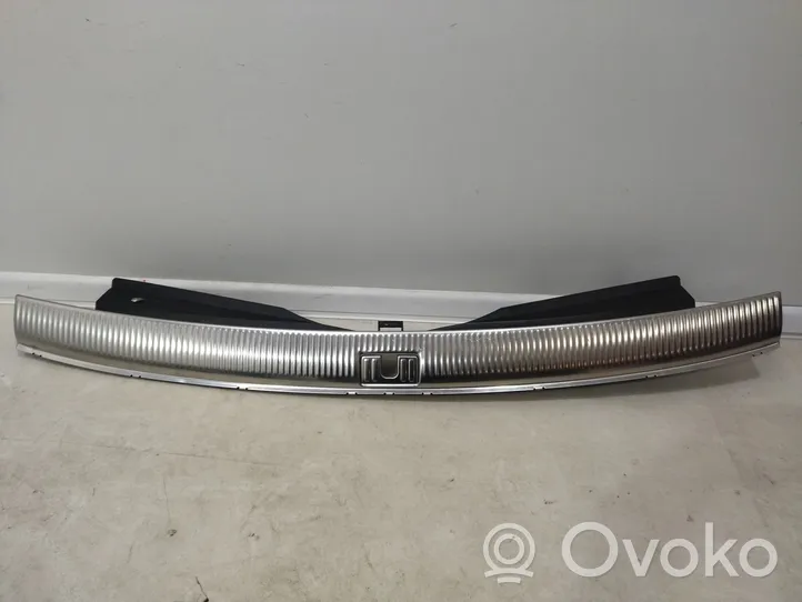 Audi Q7 4L Rivestimento di protezione sottoporta del bagagliaio/baule 4L0864483A