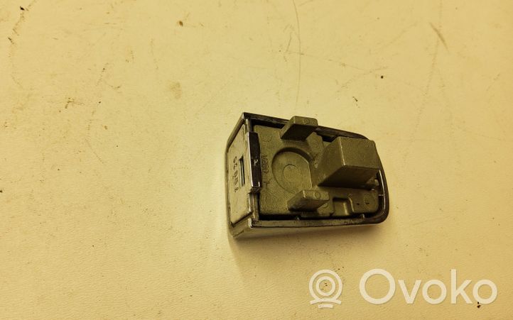 Opel Antara Front door handle cover 