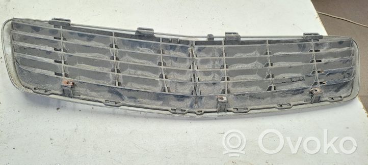 Mercedes-Benz S W220 Grille calandre supérieure de pare-chocs avant A2208800383