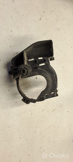 Subaru Forester SG Supporto del fendinebbia 11420882