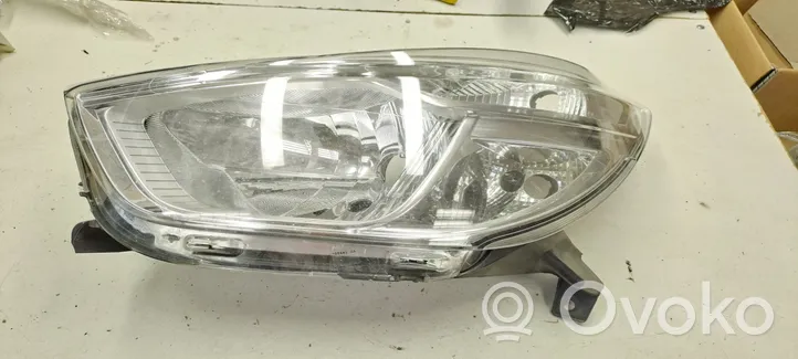 Dacia Lodgy Lampa przednia 90066017