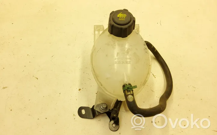 Renault Clio IV Vase d'expansion / réservoir de liquide de refroidissement 217107259R