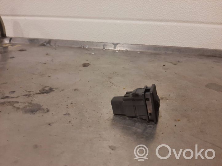 Toyota Auris 150 Light module LCM 