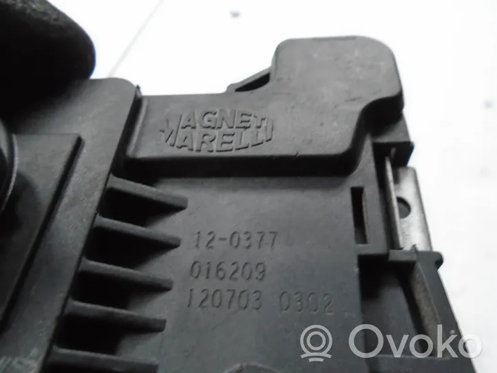 Volkswagen Golf VI Throttle body valve 03C133062AA