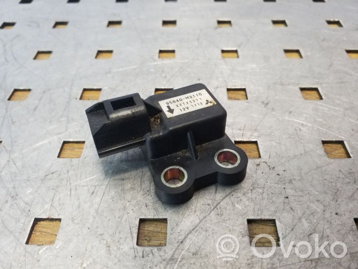 Hyundai Terracan Airbagsensor Crashsensor Drucksensor 95640M3110