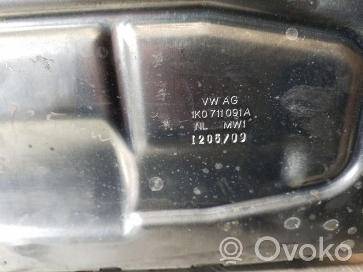 Seat Altea XL Vaihteenvalitsimen verhoilu 1K0711091A