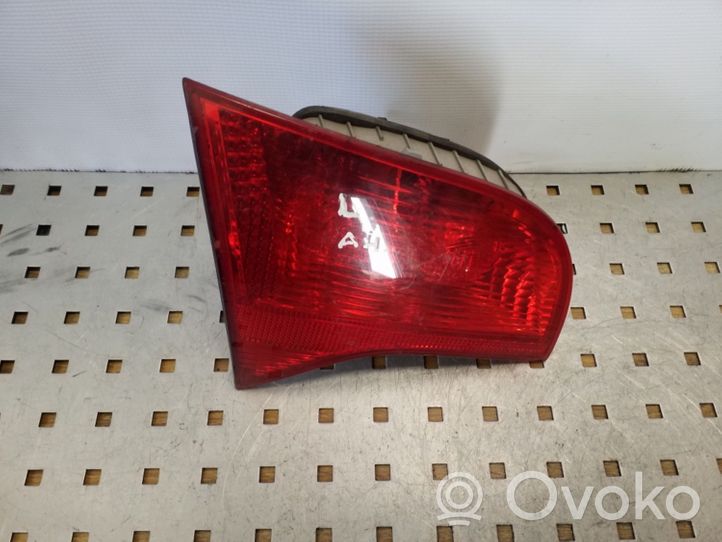 Audi A4 S4 B7 8E 8H Lámpara de niebla trasera 8E9945093