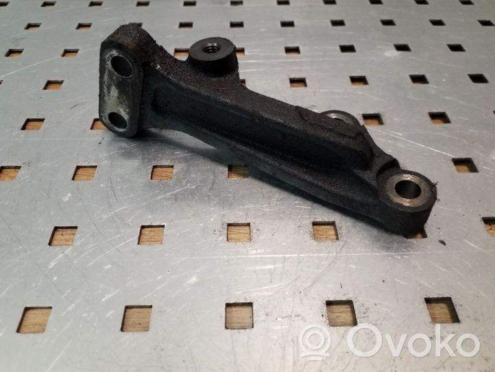 Toyota Previa (XR30, XR40) II Engine mounting bracket 