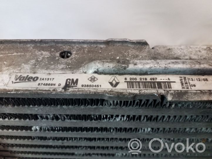 Opel Vivaro Välijäähdyttimen jäähdytin 8200219497A
