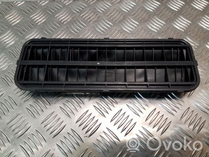 BMW 7 E65 E66 Quarter panel pressure vent 8386133