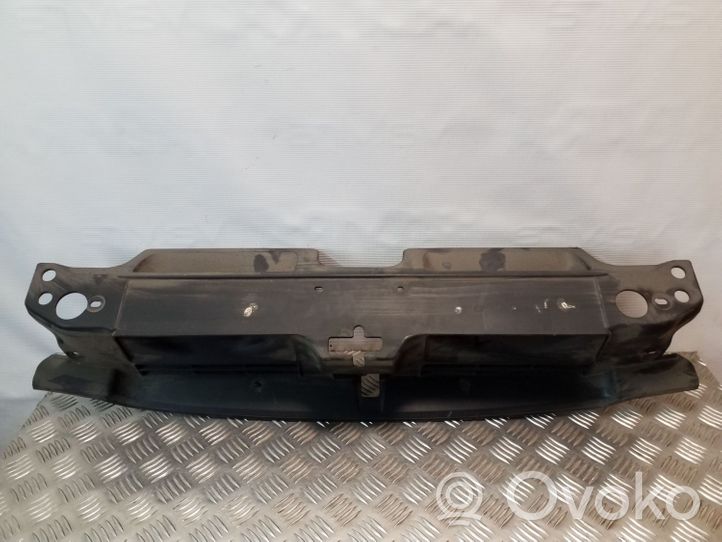 Hyundai Santa Fe Garniture de radiateur 8641026910