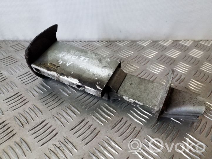 Audi A4 S4 B5 8D Amortiguador del parachoques trasero 8D0807331C