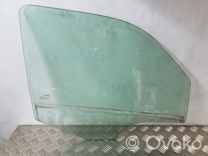 Dodge Nitro Etuoven ikkunalasi, neliovinen malli 