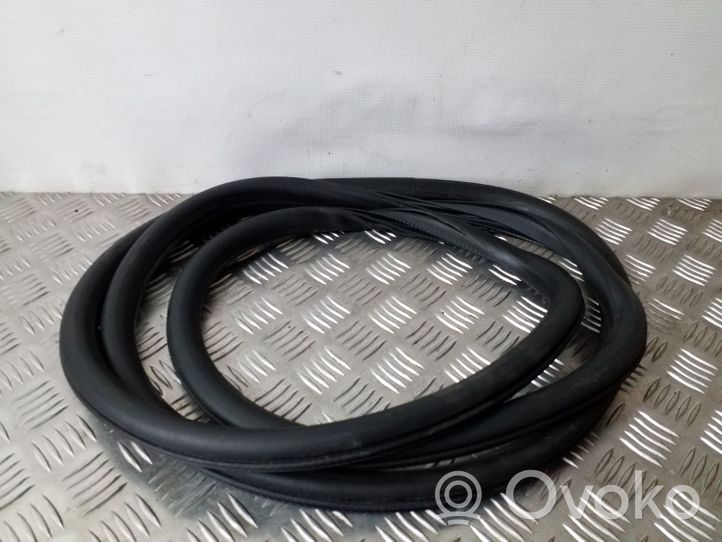 Opel Mokka Rear door rubber seal (on body) 