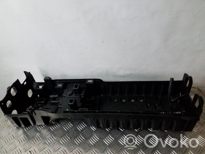 Opel Astra K Boîte de batterie 39014514