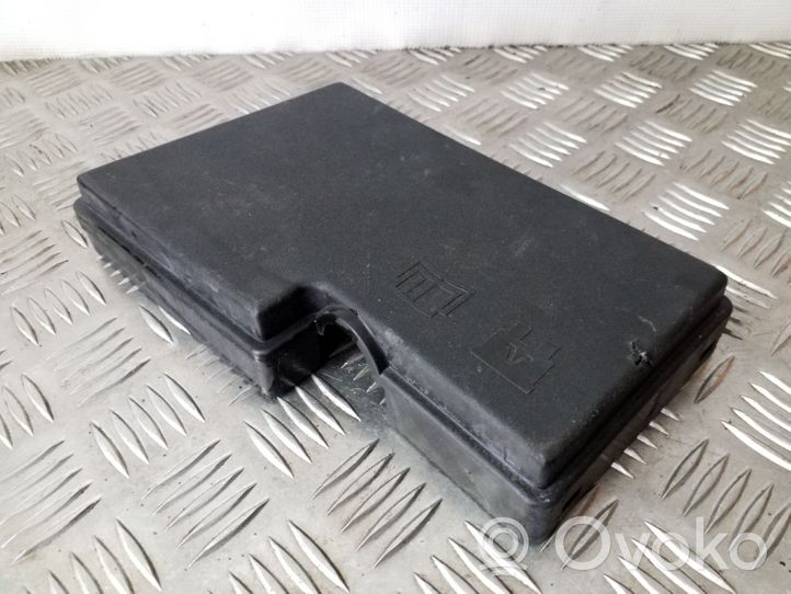 Ford Focus Fuse box cover AV6T14A076AB