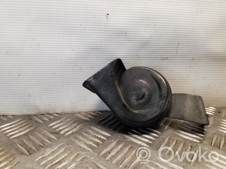 Chrysler 300 - 300C Horn signal 011157