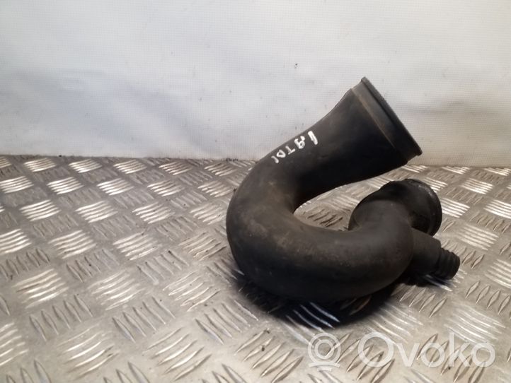 Audi 80 90 S2 B4 Tuyau d'admission d'air turbo 028129627D