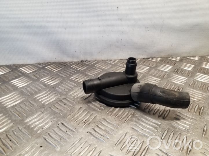 Audi 80 90 S2 B4 Breather/breather pipe/hose 037129101K