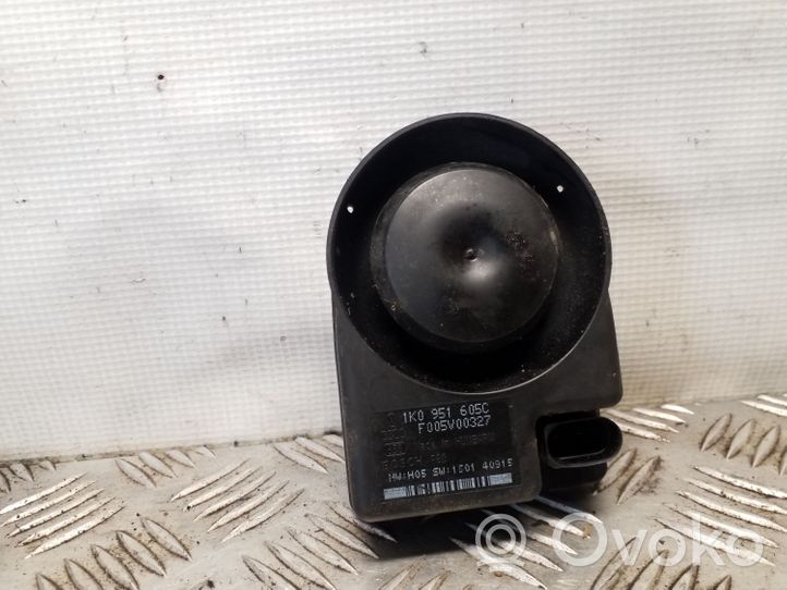 Volkswagen PASSAT CC Alarm system siren 1K0951605C