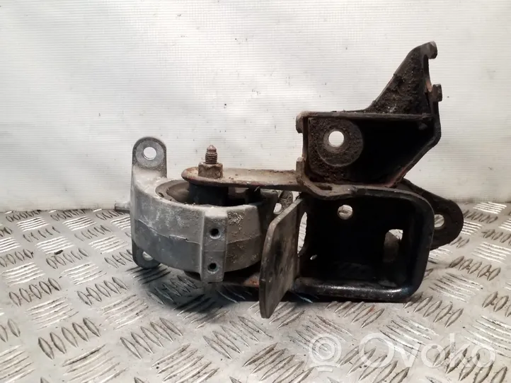 Chrysler Voyager Engine mounting bracket 