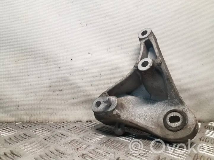 Opel Mokka Gearbox mounting bracket 96983905