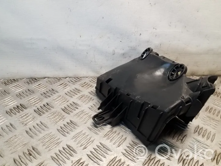 Skoda Superb B8 (3V) Fuse box cover 5Q0907361D