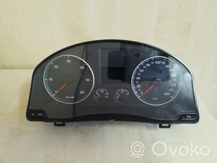 Volkswagen Golf V Velocímetro (tablero de instrumentos) 1K0920864B