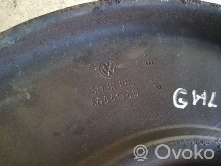 Volkswagen Polo IV 9N3 Rear brake disc plate dust cover 6Q0615612