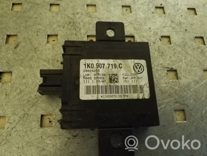 Volkswagen Caddy Boîtier module alarme 1K0907719C