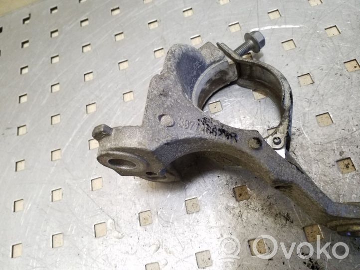 Renault Kadjar Staffa del cuscinetto di supporto dell’albero di trasmissione 397746629R