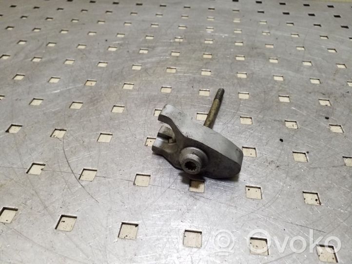 Audi Q7 4L Sprauslas turētājs/pleciņš 059216J