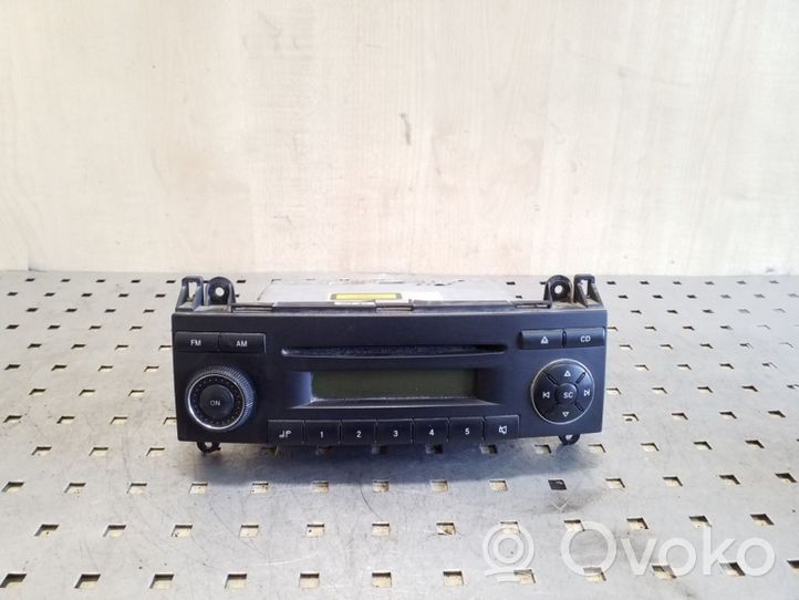 Volkswagen Crafter Panel / Radioodtwarzacz CD/DVD/GPS 9068200686