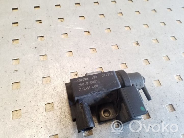 Toyota Auris 150 Turboahtimen magneettiventtiili 258190R011