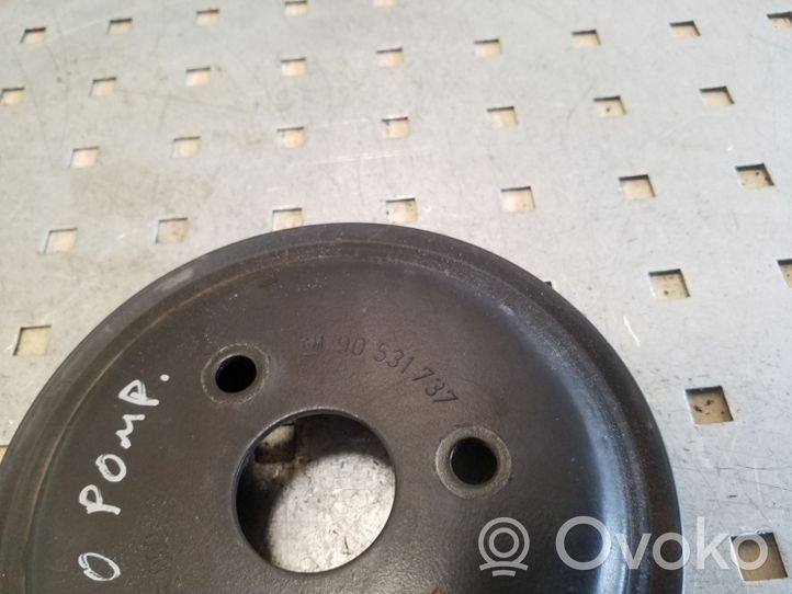 Opel Astra J Puleggia pompa dell’acqua 90531737