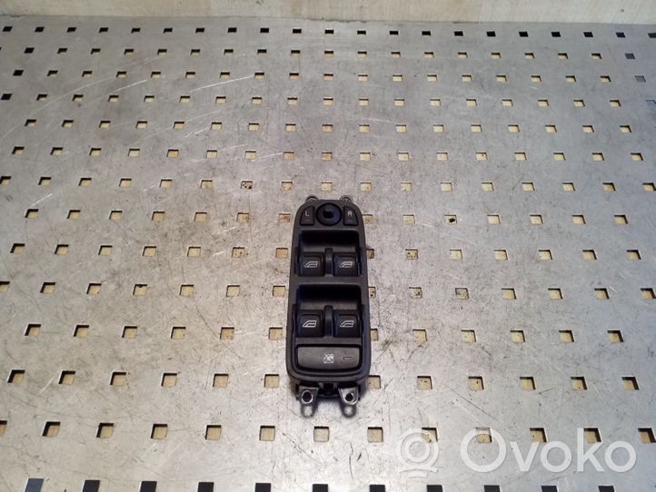 Volvo V50 Electric window control switch 30773210