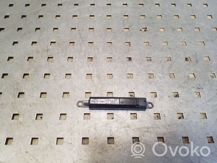 Audi A2 Amplificateur d'antenne 8Z0035225