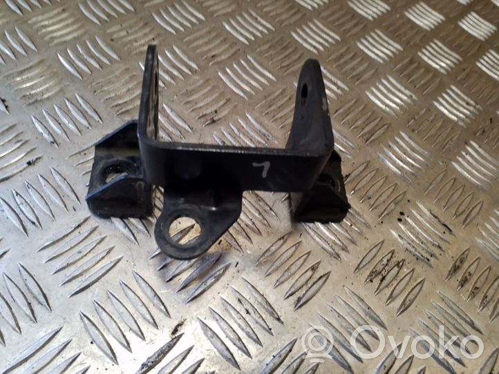 Mitsubishi Outlander Gearbox mounting bracket 