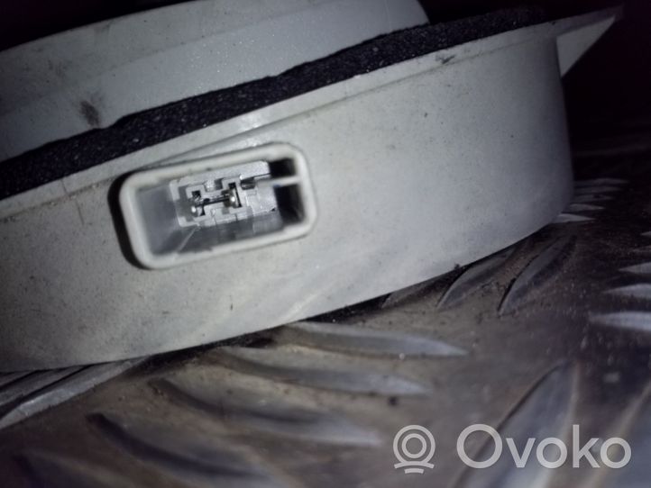 Subaru Forester SG Haut-parleur de porte avant 86301SA010