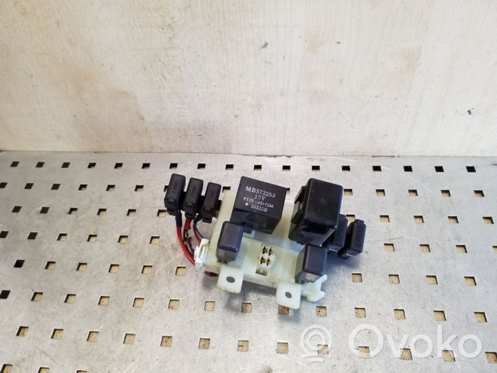 Mitsubishi Pajero Sport I Fuse module 