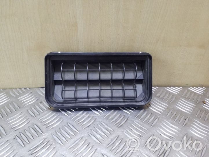 Volkswagen Eos Quarter panel pressure vent 