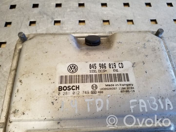 Skoda Fabia Mk2 (5J) Calculateur moteur ECU 045906019CD