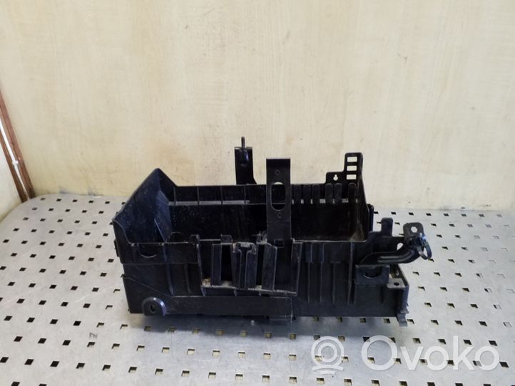 Opel Zafira C Vassoio scatola della batteria 13354420