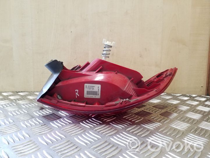 Volkswagen PASSAT B7 Lampa tylna 3AF945096E