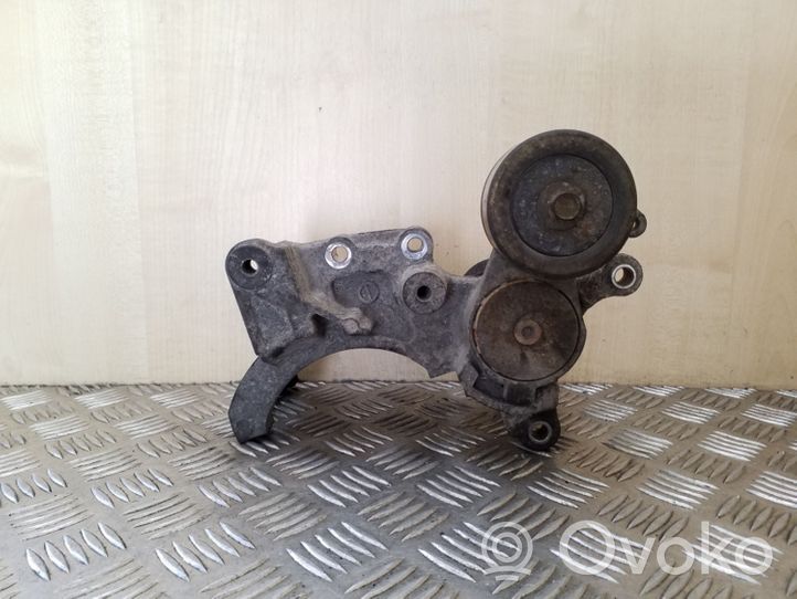 Toyota Land Cruiser (J120) Support de générateur / alternateur 