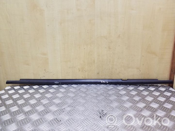 Opel Astra H Rear door glass trim molding 024468037